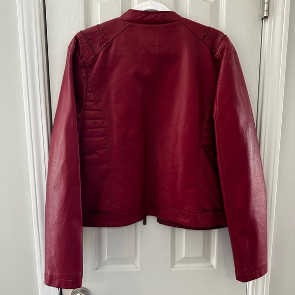 Daytrip’ Faux Leather Jacket. Size X-Large - Picture 4 of 5